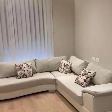 Aura *